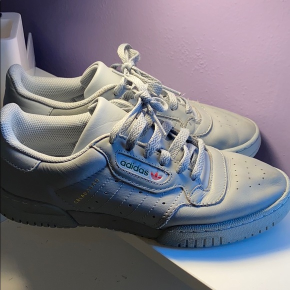Yeezy Powerphase - Picture 2 of 3